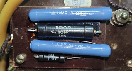 Univeka 144_or.jpg
